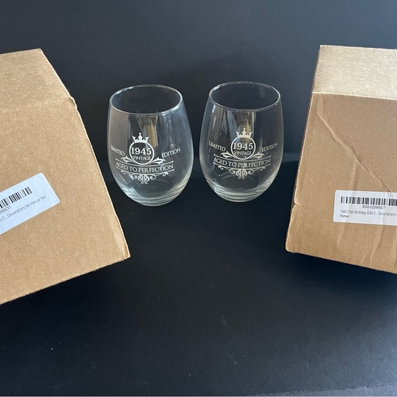 1945 Stemless Wine Glasses Set 2 - Unique Wine Glasses - birthday - Picture 4 of 4